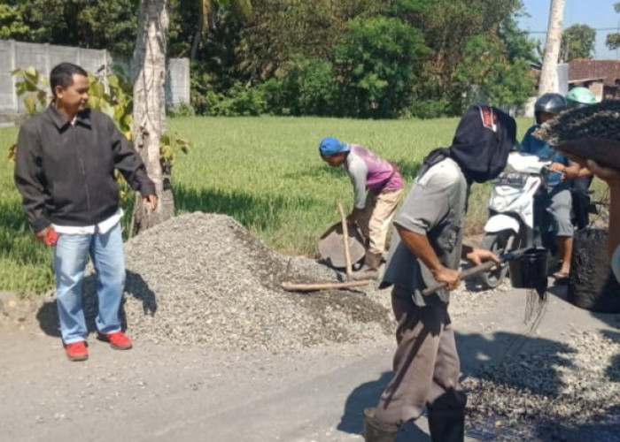 Sidak Perbaikan Jalan Werdi-Rowoyoso-Semut, DPRD Kabupaten Pekalongan Temukan Ini