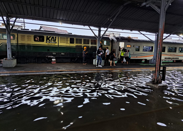 Banjir di Semarang, Pelayanan Penumpang dari Stasiun Tawang Dipindah ke Poncol