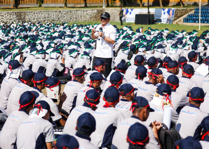 2.800 Mahasiswa Baru Polines Dimotivasi Gubernur Jateng: Ini Tulang Punggung Investasi 