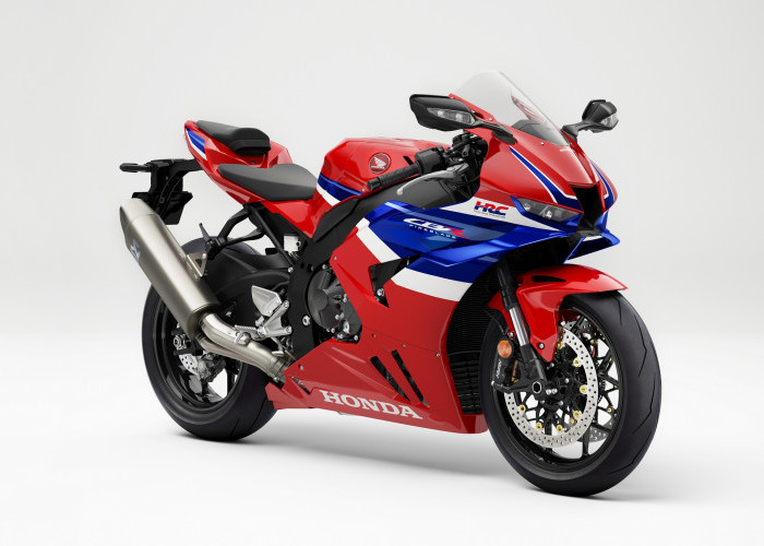 Luncurkan Motor Supersport CBR1000RR-R Fireblade Terbaru, AHM  Hadirkan Sensasi Tunggangan MotoGP