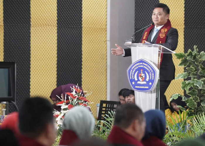 Ikuti Yudisium Pascasarjana UPS, Bupati Tegal Tekankan Pengabdian Berbasis Ilmu