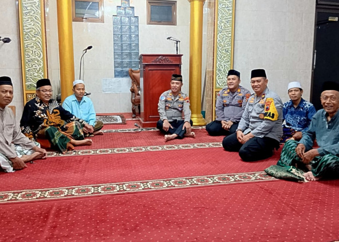 Polisi di Tegal Diminta Memakmurkan Masjid dan Tingkatkan Ketaqwaan