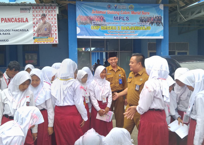 Dindikpora Pantau MPLS di Brebes, Datangi Sekolah di 17 Kecamatan