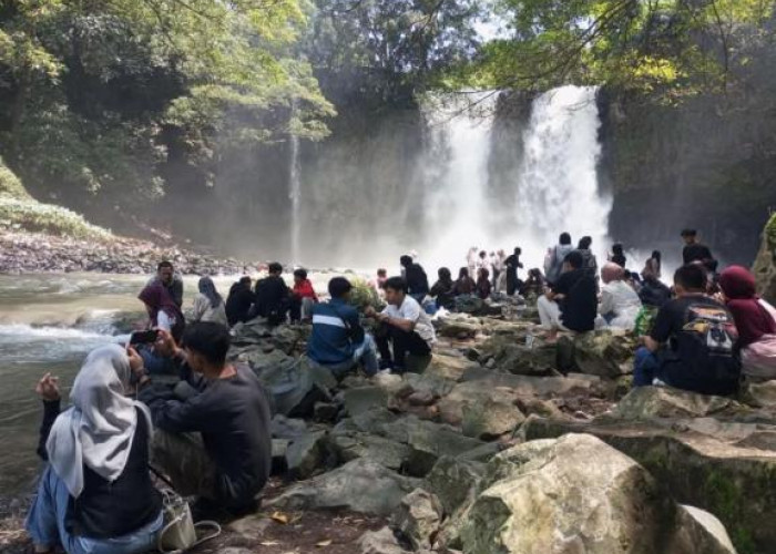 Wisata Alam Curug Bengkawah Sikasur Pemalang Kian Diminati, Pelangi Abadi Jadi Daya Tarik Tersendiri