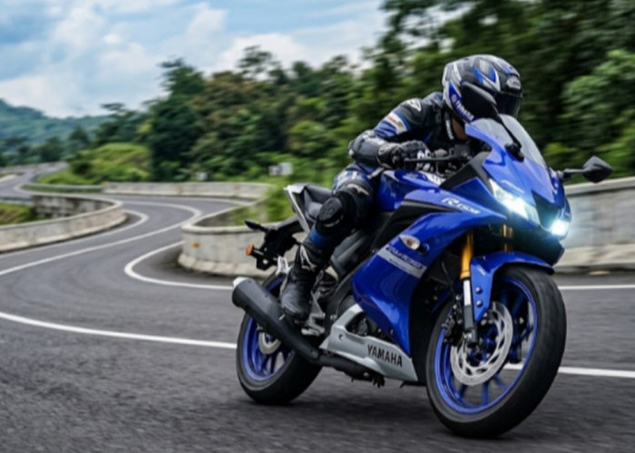 Harga Yamaha R15M Connected ABS, Motor Tangguh Berfitur Quick Shifter, Y-Connect, & Traction Control!