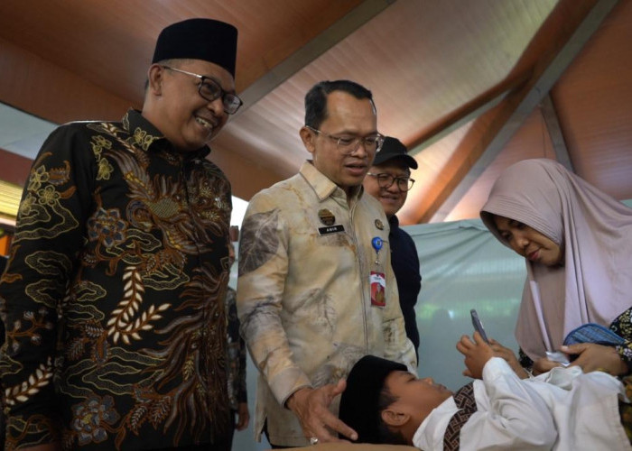 Sunatan Massal HUT Korpri ke-54, Momen Gotong Royong ASN Pemkab Tegal