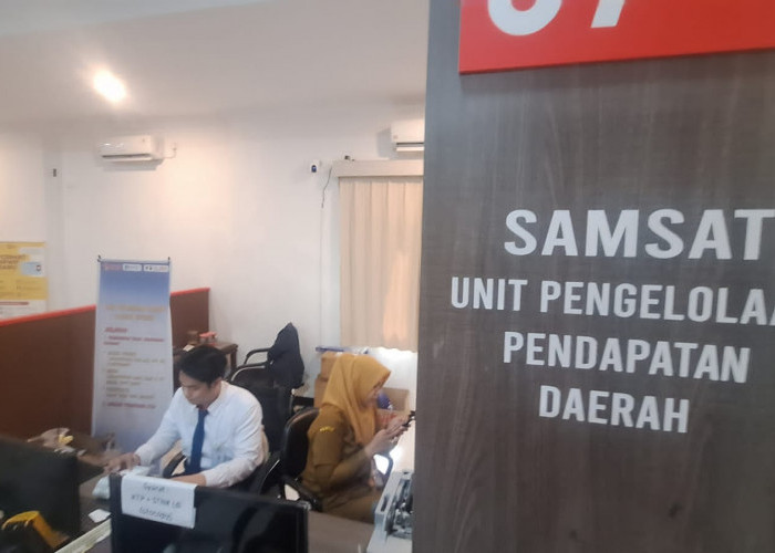 Tersedia Booth, Warga Bisa Bayar Pajak Kendaraan di MPP Brebes