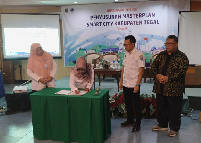 Masterplan Smart City Kabupaten Tegal Ditandatangani Bupati: Milestone-nya Jelas 