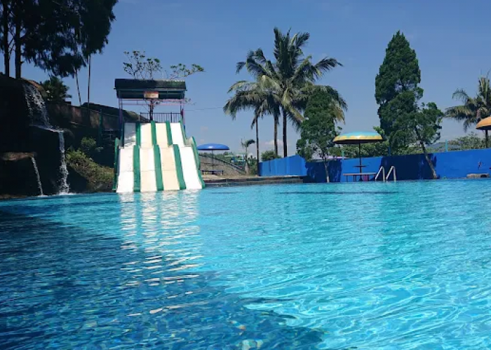 10 Rekomendasi Kolam Renang Murah di Banyumas, Tiket Mulai Rp15.000