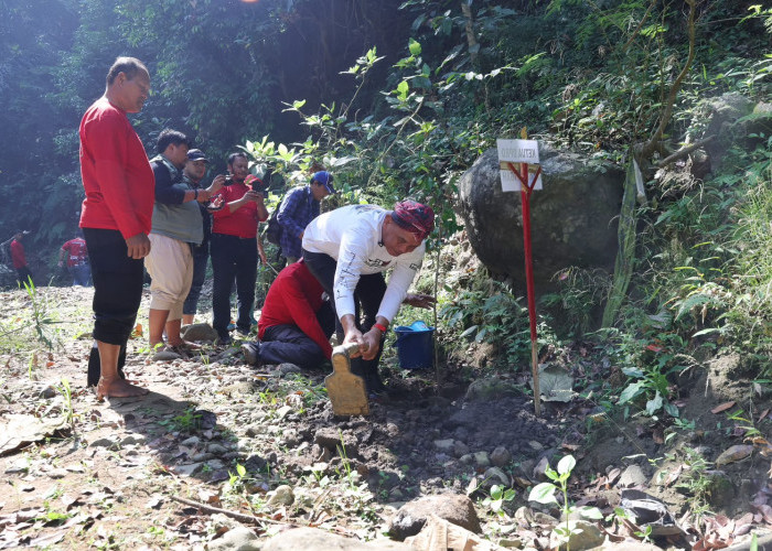 Gelar Aksi Jogo Kali Merawat Bumi, Ketua DPRD Jateng: Jangan Diambil untuk Bonsai, Pohon yang Ditanam