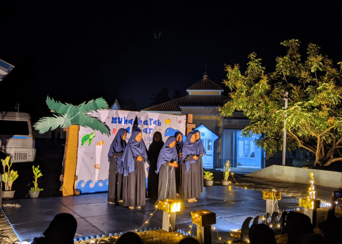 Asah Kemampuan Public Speaking, MBS Moga Pemalang Gelar Muhadharah Santri Putri