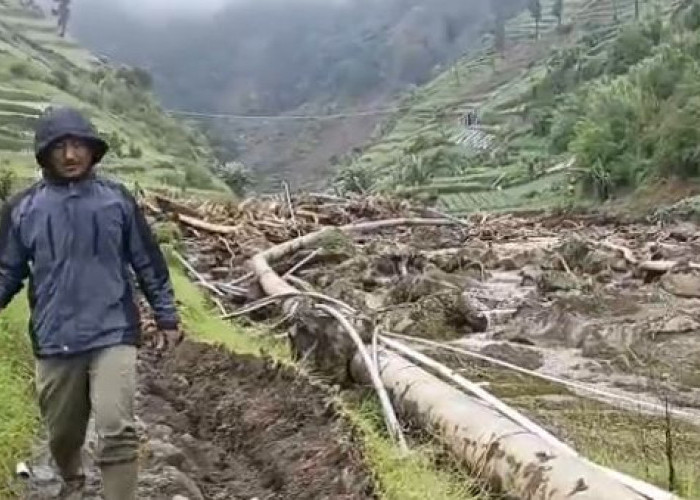 Pipa SPAM Bregas Putus Akibat Banjir Guci, Perumda Tirta Ayu Kabupaten Tegal Siapkan Droping Air Bersih