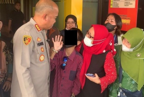Diduga Kerap Disiksa, Anak di Bekasi yang Dirantai Kakinya Bilang Kapolres Baik 