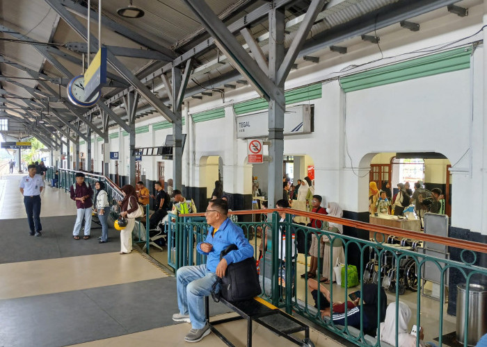 Arus Balik Libur Idulfitri, 10.442 Penumpang Naik dan Turun di Stasiun Tegal