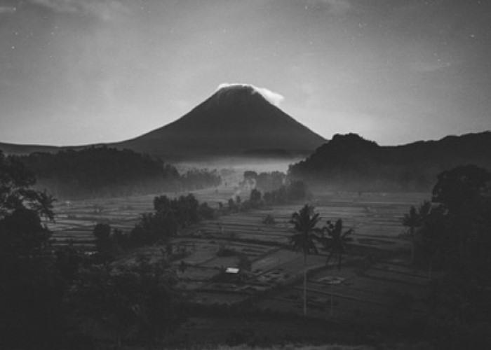 Sejarah Gunung Srandil Cilacap, Pesona Wisata Religius yang Menyimpan Mitos Pesugihan
