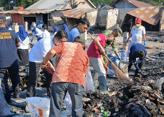 Pasca Kebakaran Pasar Belik Pemalang, Pemerintah Kecamatan Gelar Aksi Bersih-bresih