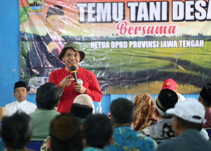 Dongkrak Ekonomi Desa, Ketua DPRD Jateng Bagi Jurus Sukses Budidaya Kangkung dan Ternak Ayam Kampung 