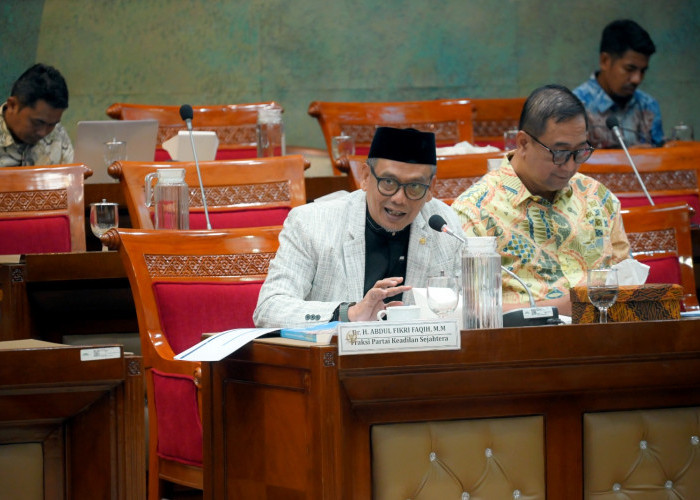 MK Pisahkan Anggaran MBG dari Dana Pendidikan, DPR Minta Segera Ditindaklanjuti