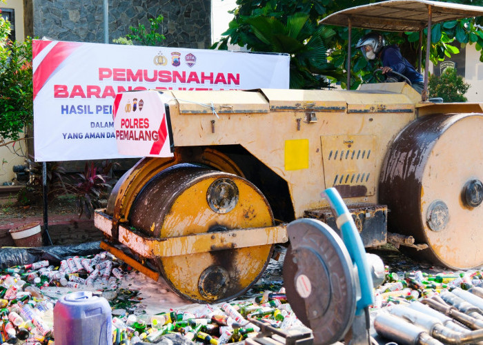 Jelang Lebaran 2026, Polres Pemalang Musnahkan Ribuan Miras dan Knalpot Brong