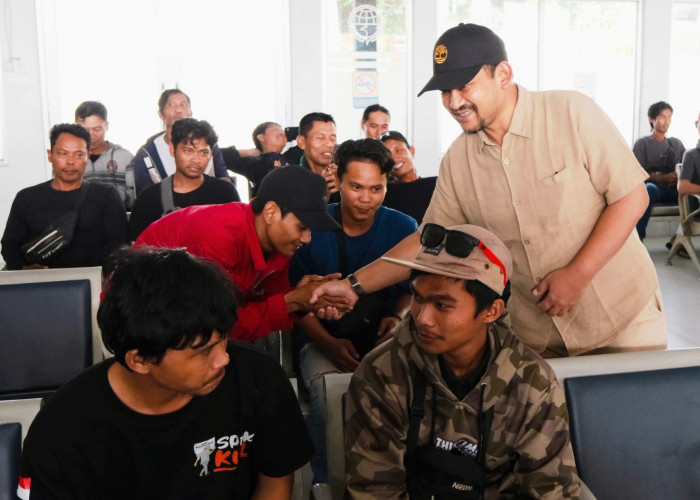 Bupati Anom Sambut Kedatangan Pemudik dari Batam di Terminal Pemalang