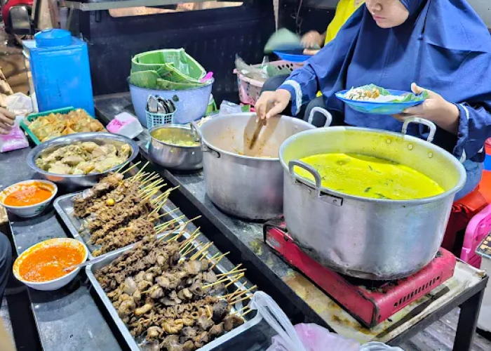 10 Tempat Sarapan Pagi Dekat Simpang Lima Semarang yang Enak, Murah, dan Legendaris