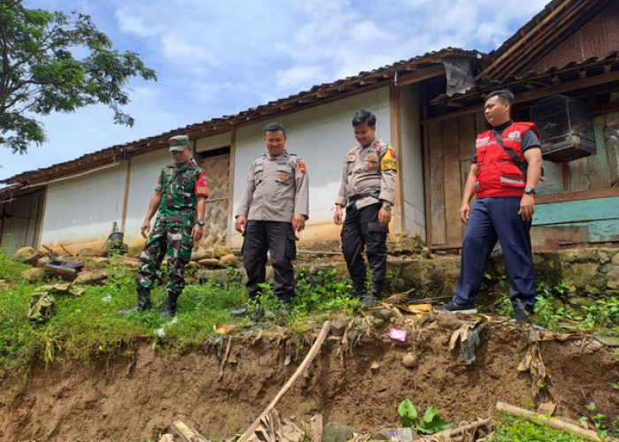 Longsor di Jatinegara Tegal, 2 Rumah Rusak, 4 Lainnya Terancam Ambruk