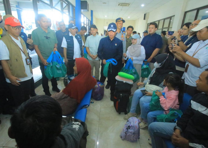 Pemudik Asal NTB Terlantar di Terminal Tirtonadi Solo, Hendak ke Riau Dinaikkan Bus Tujuan Surabaya