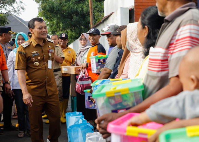 Gubernur Jateng Tinjau Korban Banjir: Semua OPD Bergerak Bersama 