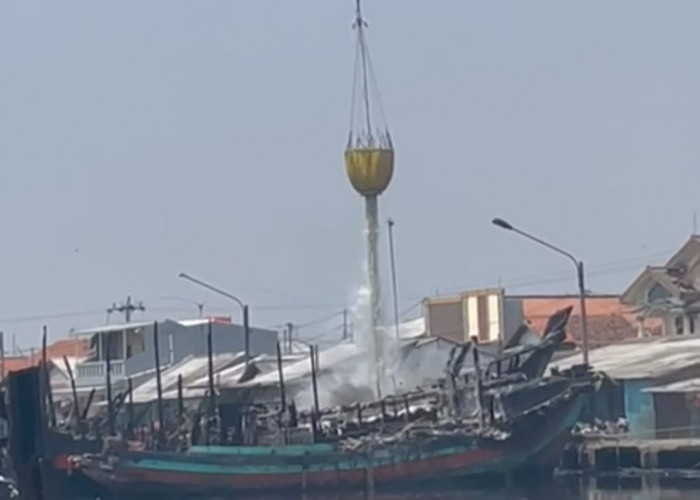 Kebakaran Kapal di Pelabuhan Tegal Jadi yang Terbesar, Ini Faktor Penyebabnya