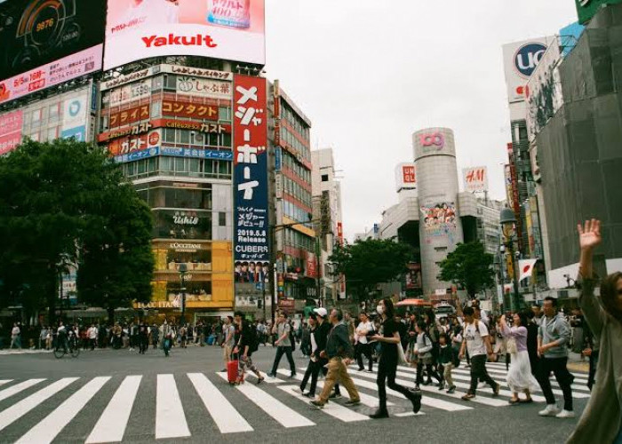 Fakta  Unik  Kebiasaan Orang Jepang, Bisa Bahagia  Panjang Umur, Lebih Suka Jalan Kaki Daripada Olahraga