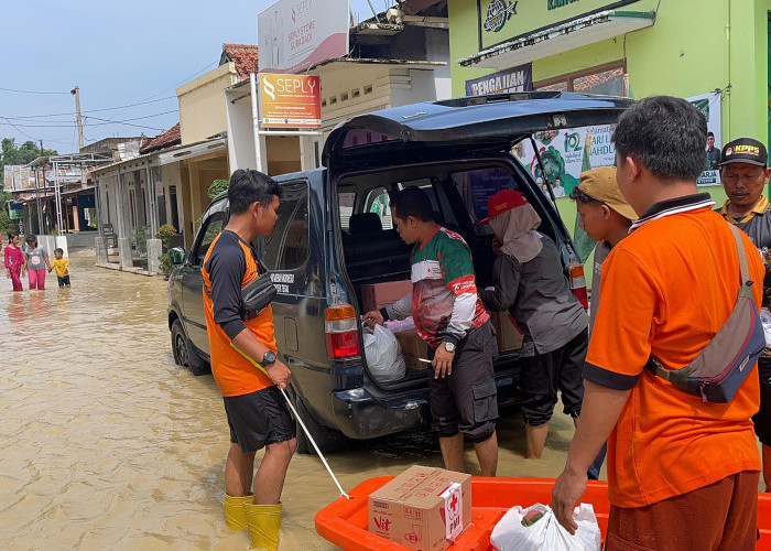 Hujan Deras Semalaman, Kabupaten Tegal Dikepung Banjir