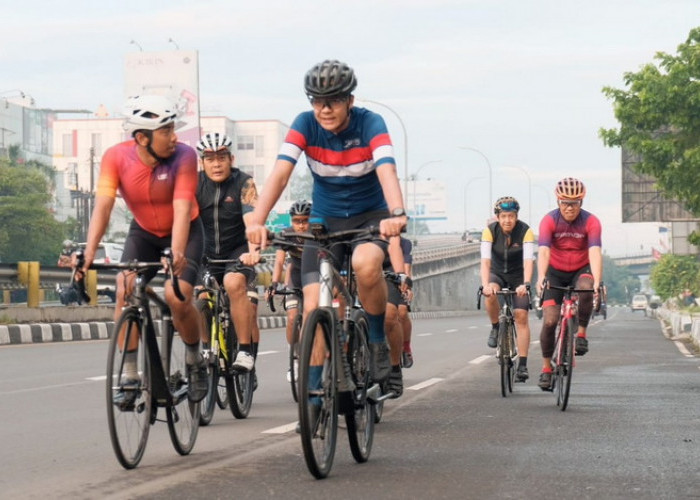 Hendak ke China, Atlet Sepeda Nusantara Cycling Team Diajak Ganjar Ajak Gowes Keliling Semarang