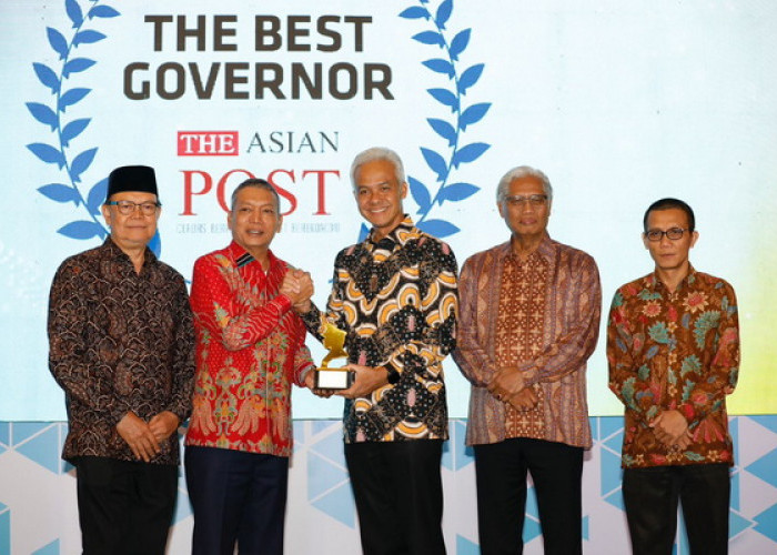 Ganjar Raih Penghargaan The Best Governor 2023