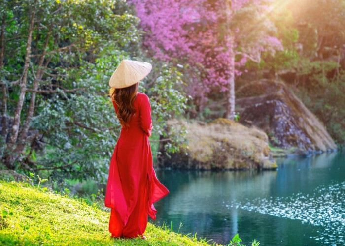 Mitos Larangan Berbaju Merah di Curug Cikuluwung Bogor yang Bisa Bawa Petaka