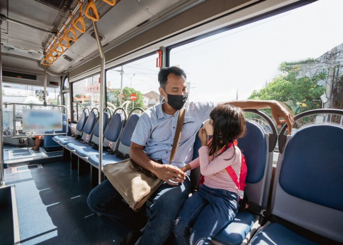 6 Tips Ajak Anak Keliling Tegal Naik Transportasi Umum