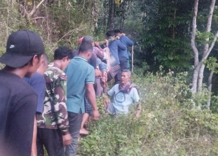 Pemancing Terjepit Bebatuan di Kali Sayem Warungpring Pemalang, Proses Evakuasi Berlangsung Dramatis