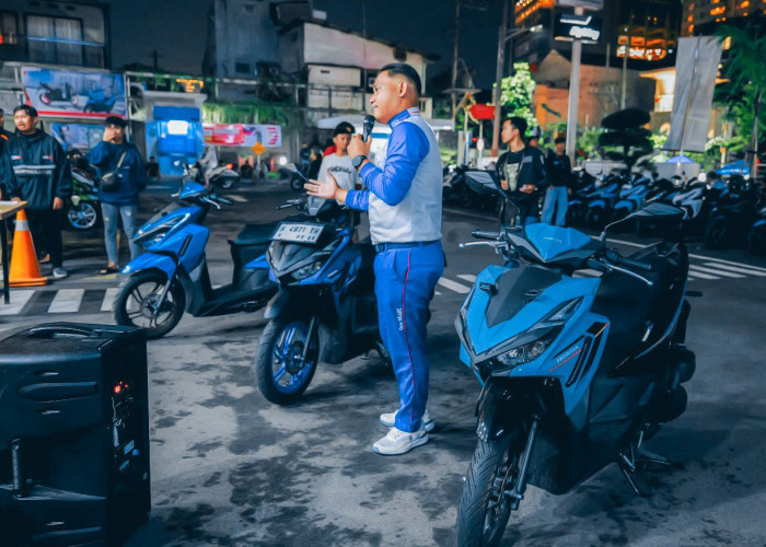 Komunitas Honda Jateng Edukasi Safety Riding Melalui Night Ride All New Honda Vario 125 di Kota Semarang