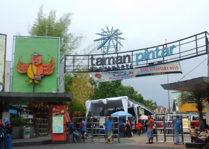 6 Wisata Edukasi Anak di Jawa Tengah dan DIY, dari Candi hingga Safari