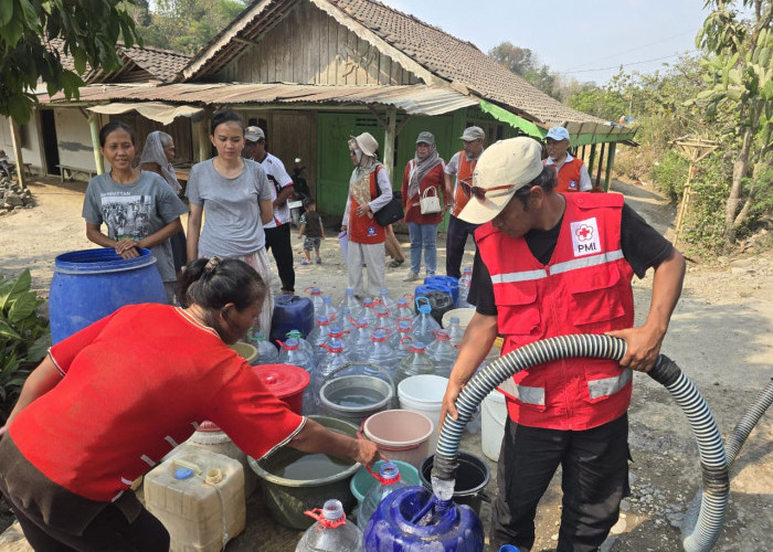 Krisis Air di Tegal Meluas, PMI Gelontorkan 107 Tangki untuk 27 Ribu Warga