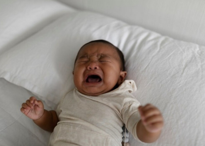 Mitos Bayi Menangis Tengah Malam, Sedang Diganggu Makhluk Halus? Ini Penjelasanya