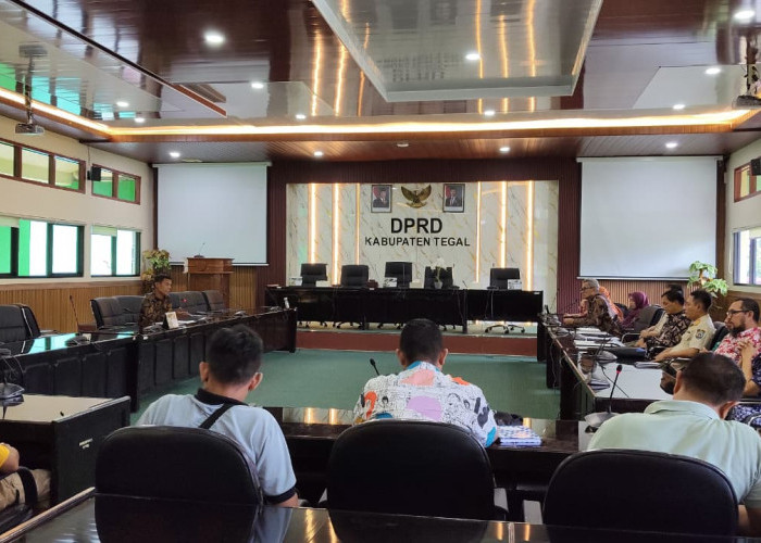 Minta Izin Berjualan, PKL Gajahmada Slawi Mengadu ke DPRD Kabupaten Tegal 