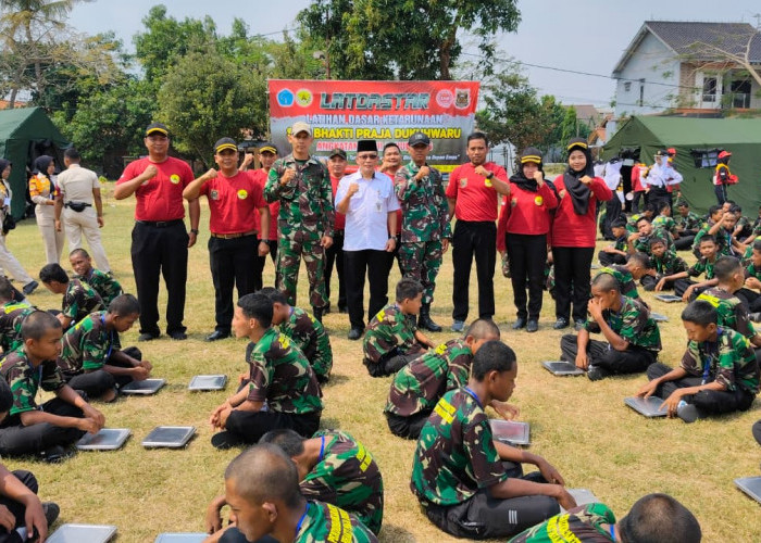 921 Taruna SMK Bhakti Praja Dukuhwaru Tegal Digembleng Latdastar Demi Siap Hadapi Dunia Kerja