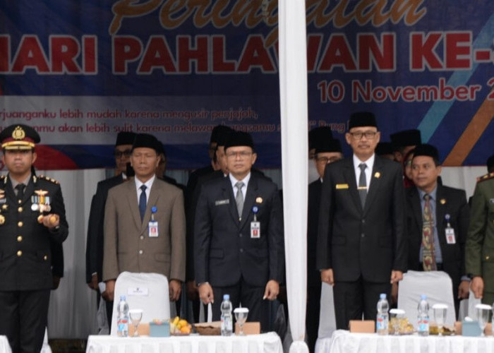 Pimpinan DPRD Kabupaten Tegal Berikan Penghormatan pada Pahlawan Bangsa