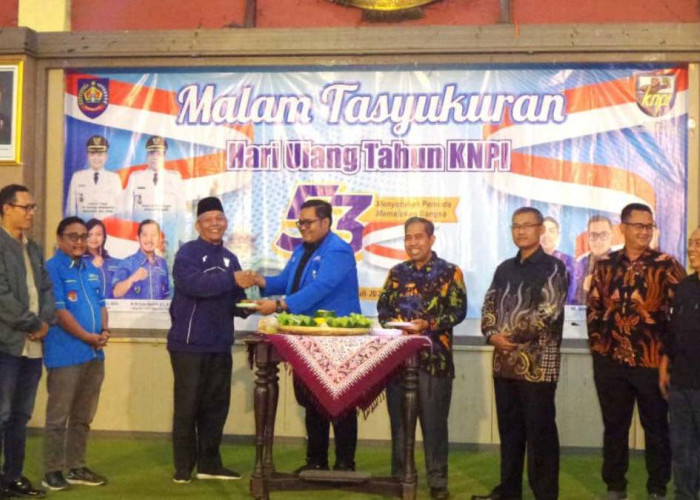 Bupati Tegal Tantang KNPI Hadirkan Solusi Pembangunan