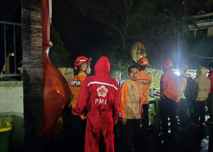 Banjir Bandang Guci Tegal: Luapan Sungai Gung Terjang Rumah Warga dan Glamping  