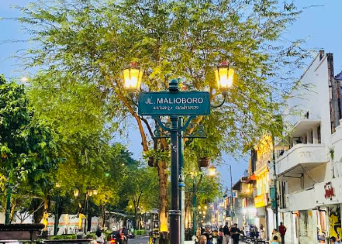 Wisata Murah di Jogja yang Buka 24 Jam, Malioboro Sampai Bukit Bintang Cocok Buat Malam Mingguan