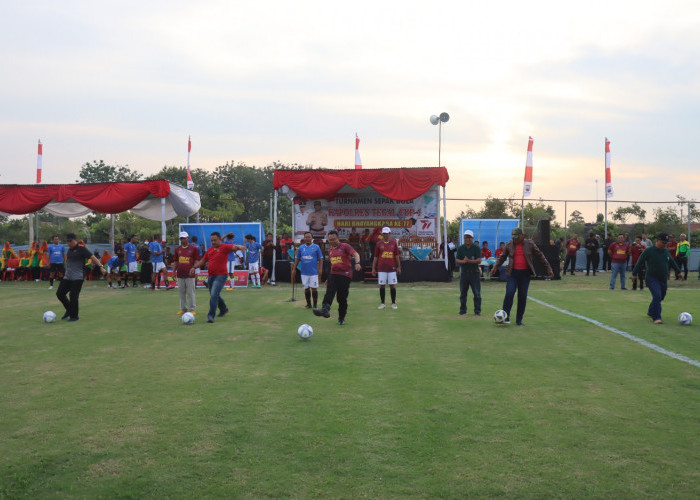 32 Tim Adu Jago Dalam Turnamen Sepakbola Kapolres Tegal Cup 1