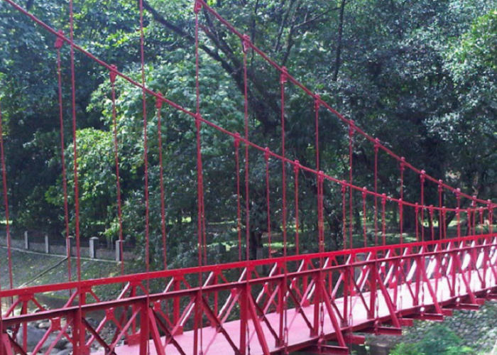 Mitos Serem Jembatan Cinta Bogor:  Kisah Romantis atau Legenda  Belaka?