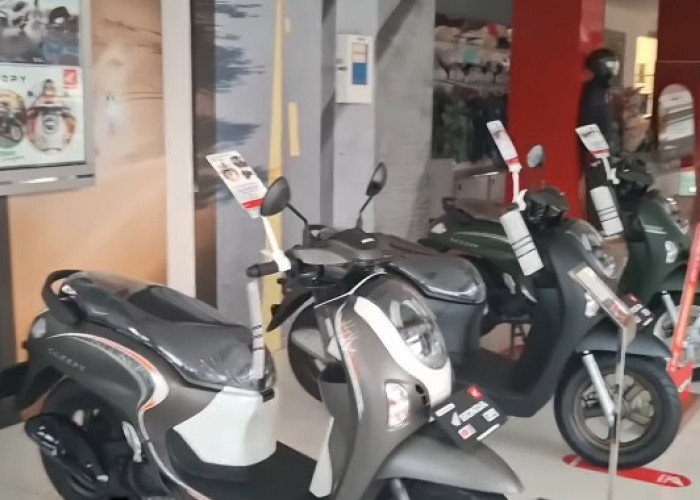 Bingung Pilih Varian Honda Scoopy sesuai Gaya Berkendara? Begini Caranya