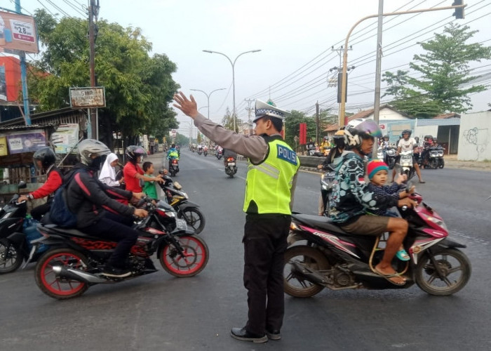 Cegah Kemacetan Pagi Hari, Polres Tegal Kota Sebar Anggotanya 